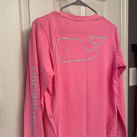 Vineyard Vines Long Sleeve Size Medium - Picture 4 of 5